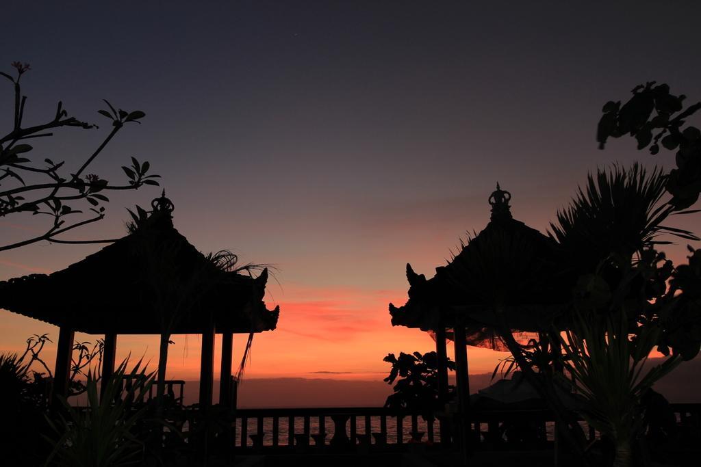 Dodol Lembongan Cliff Sunset Hotell Eksteriør bilde