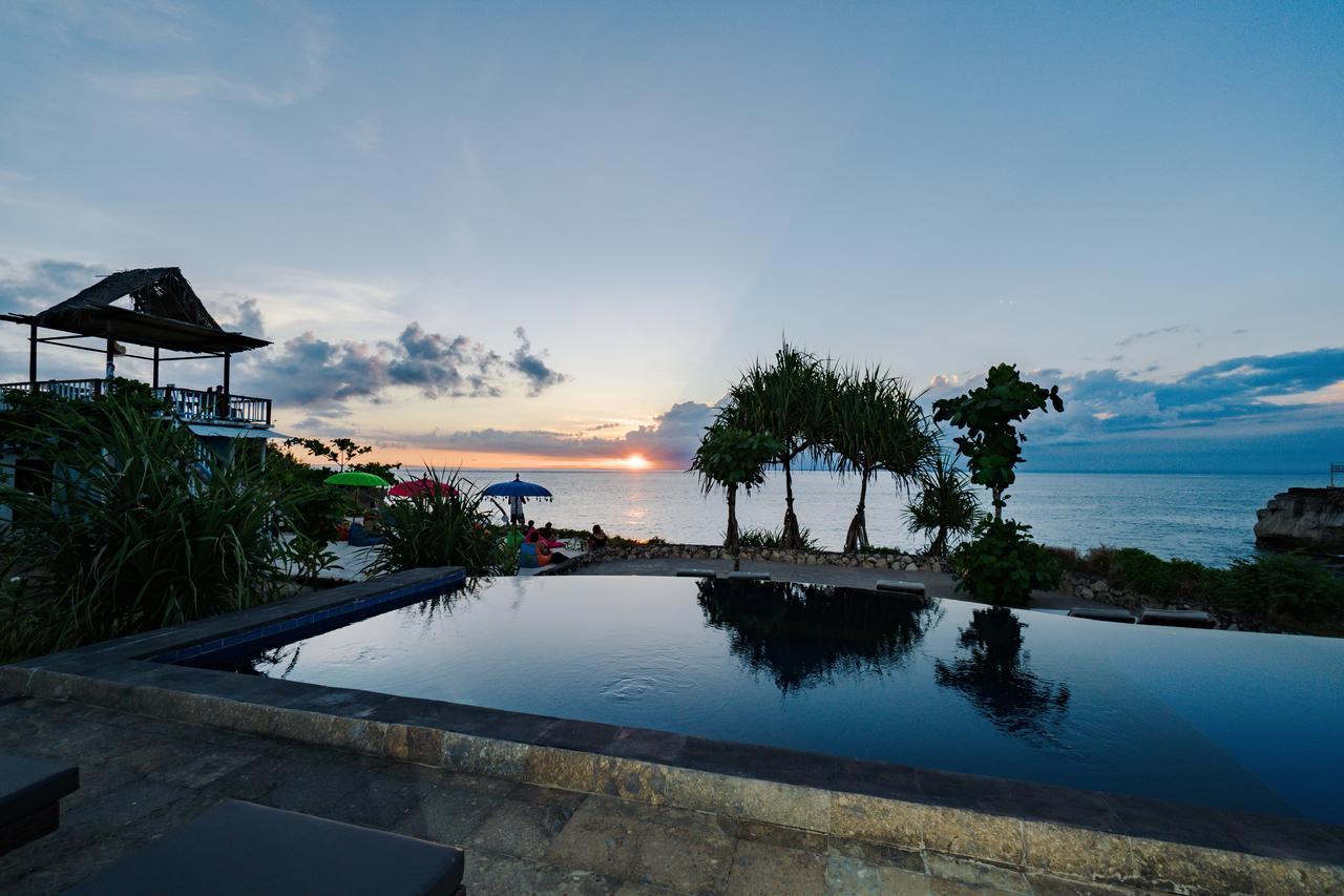 Dodol Lembongan Cliff Sunset Hotell Eksteriør bilde
